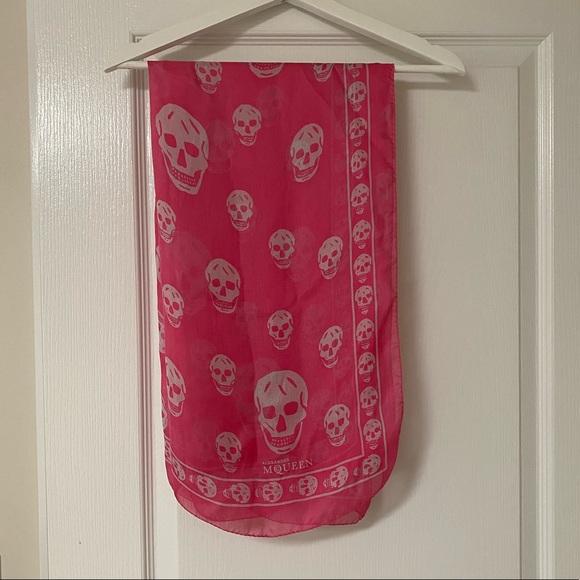 Alexander McQueen silk scarf. Brand new with tags. Hot pink and white - Picture 1 of 4